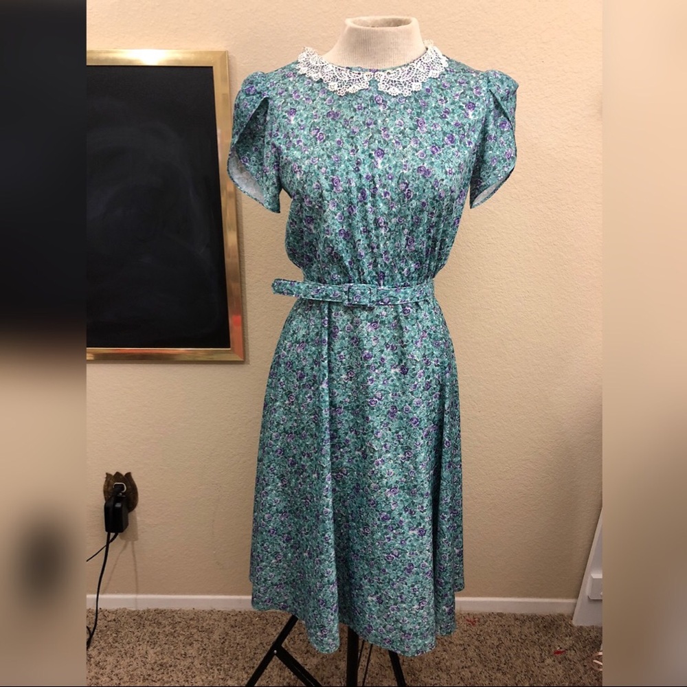 ✨Vintage✨ 70’s floral polyester dress